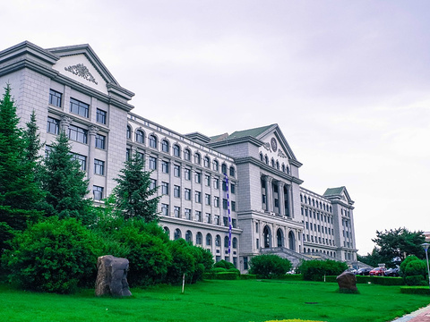 延边大学教学楼高清图片下载-正版图片501177611-摄图网